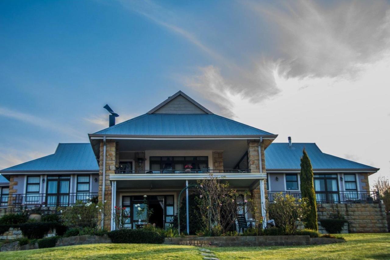 Jovali Clarens Hotel ภายนอก รูปภาพ